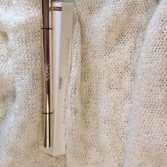 ICONIC London Other - ICONIC London Enrich & Elevate Eyeliner in Black, 0.8ml/0.026fl oz